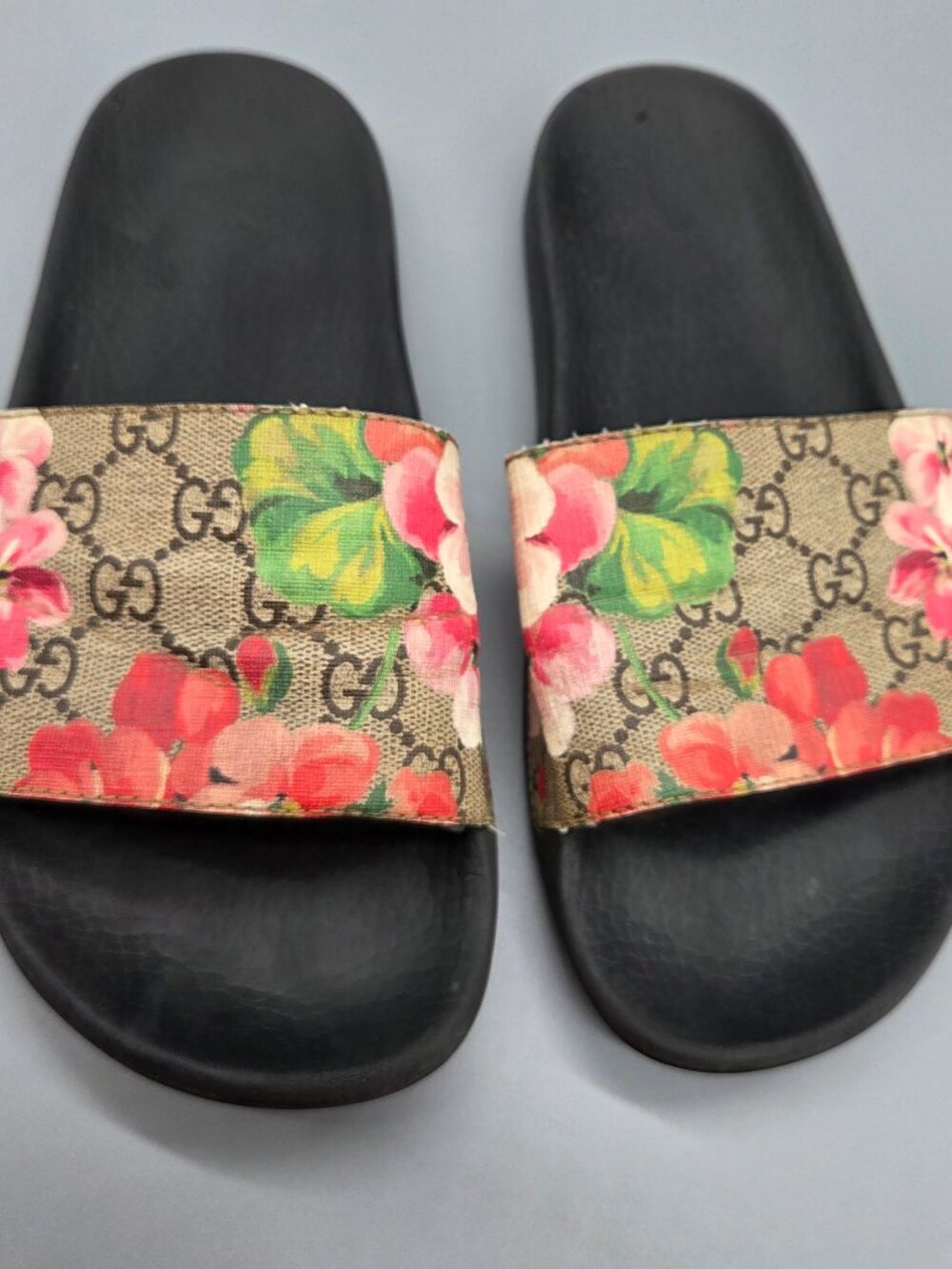 Gucci Floral Slides, Preowned, Size 38, US 8, in Good Condition - Picture 2 of 13